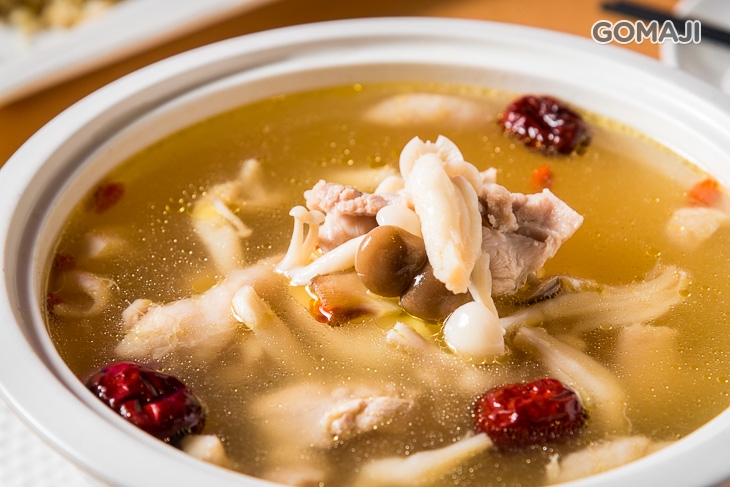 養生百菇雞片湯