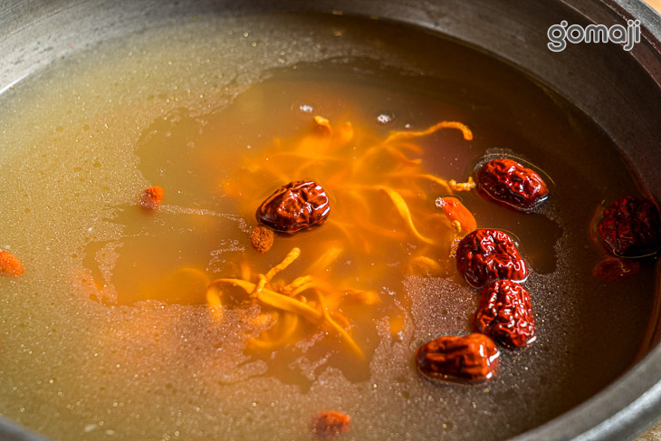 雲南黑蒜養生湯