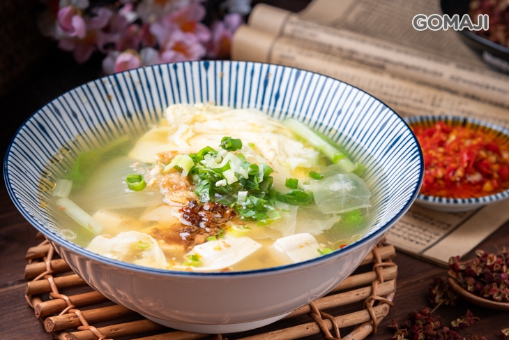 青菜豆腐蛋花湯
