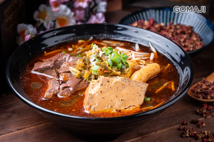 麻辣綜合拉麵(湯)