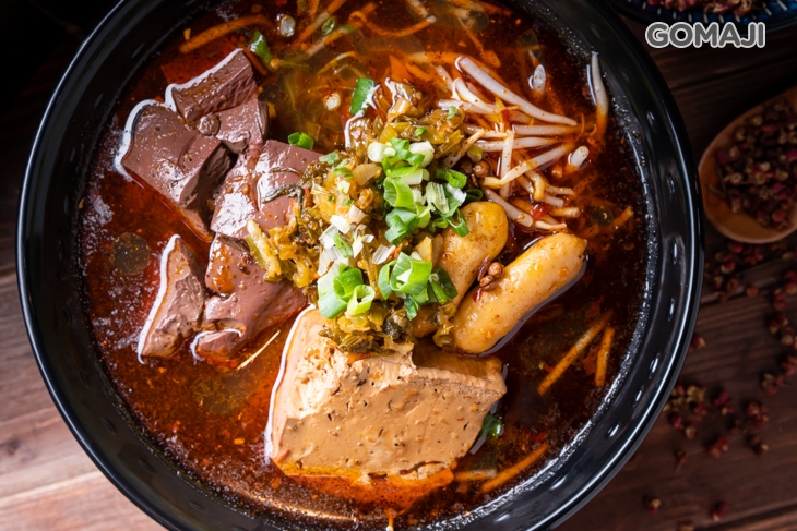 麻辣綜合拉麵(湯)