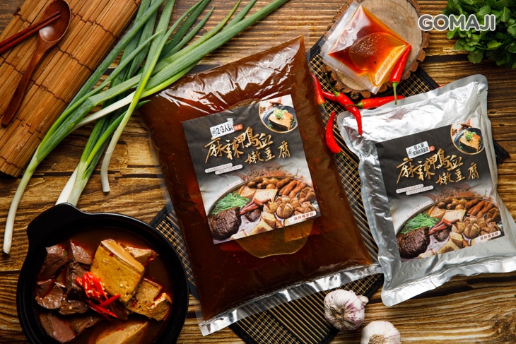 C.麻辣趴踢聚會組 〈麻辣鍋底一份(含鴨血四份(約36塊)+豆腐7塊) + 麻辣鍋底純湯包一包(約1000ml) + 辣油一包〉