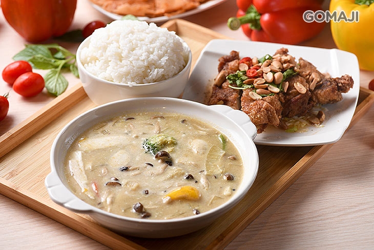 綠咖哩香檸雞腿排