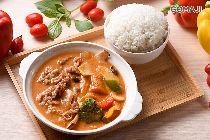 紅咖哩牛肉飯