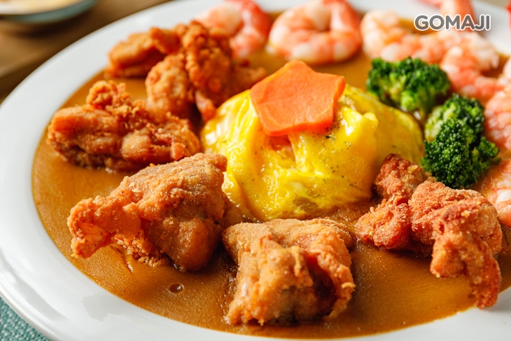 鮮蝦炸雞蛋包飯