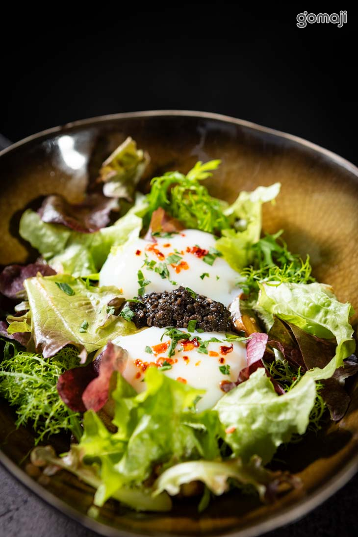  蒜香炒野菇+舒肥土雞蛋