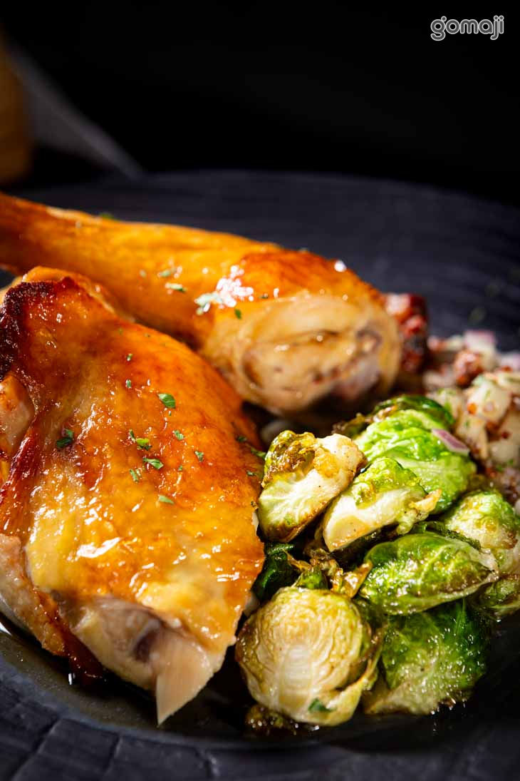 香草烤嫩黃土雞(半隻)