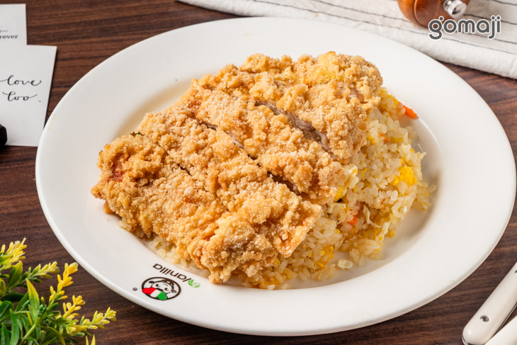 蔥爆豬排蛋炒飯  