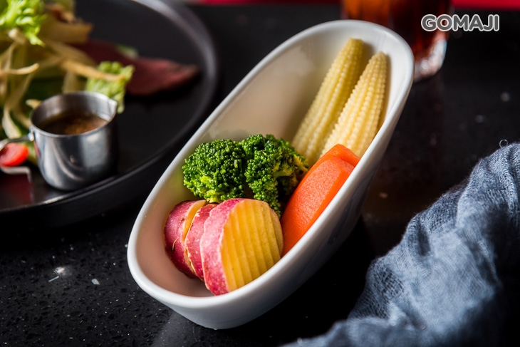 綜合季節蔬菜皿一份