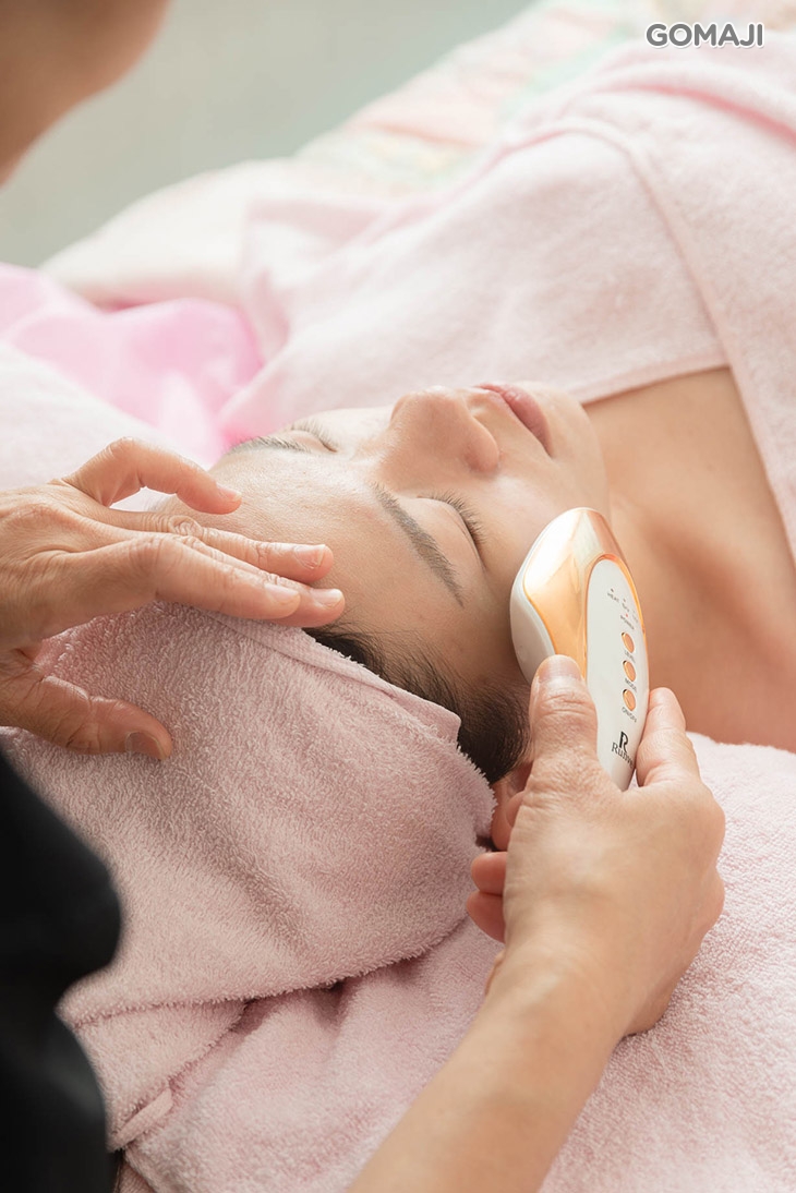 嫩白精華液導入