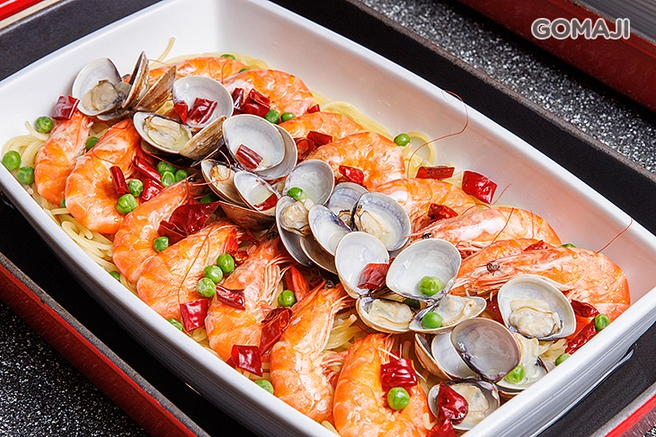 蒜香海鮮義大利麵 