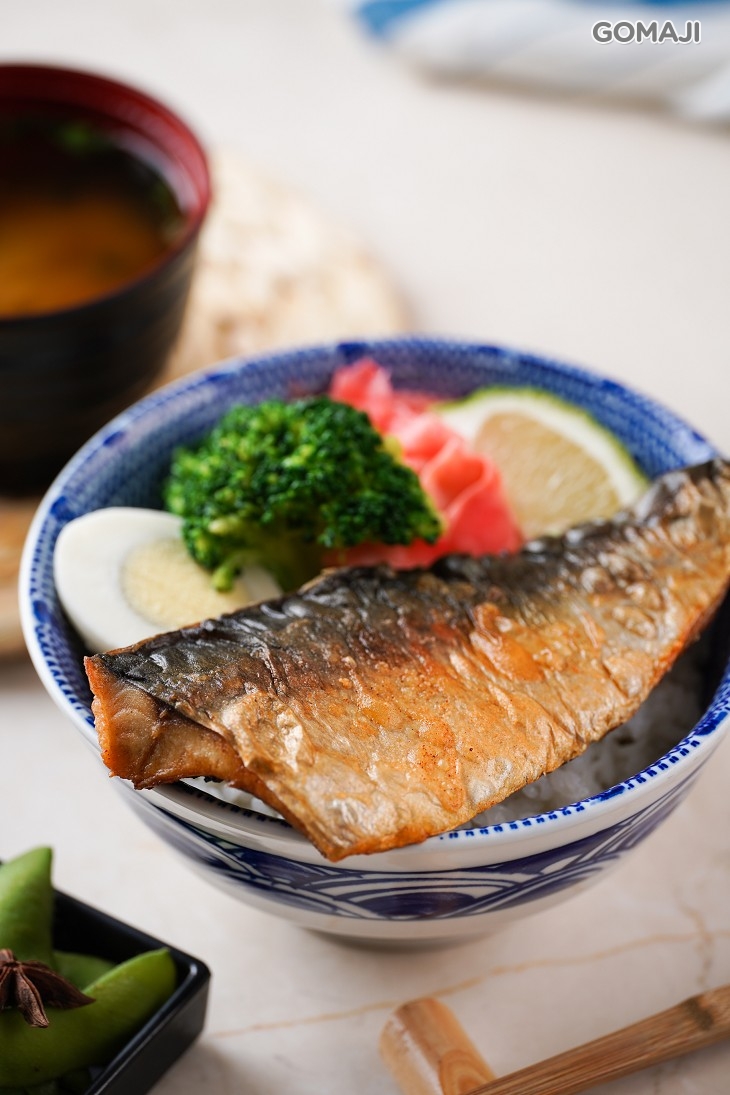 日式鯖魚丼飯