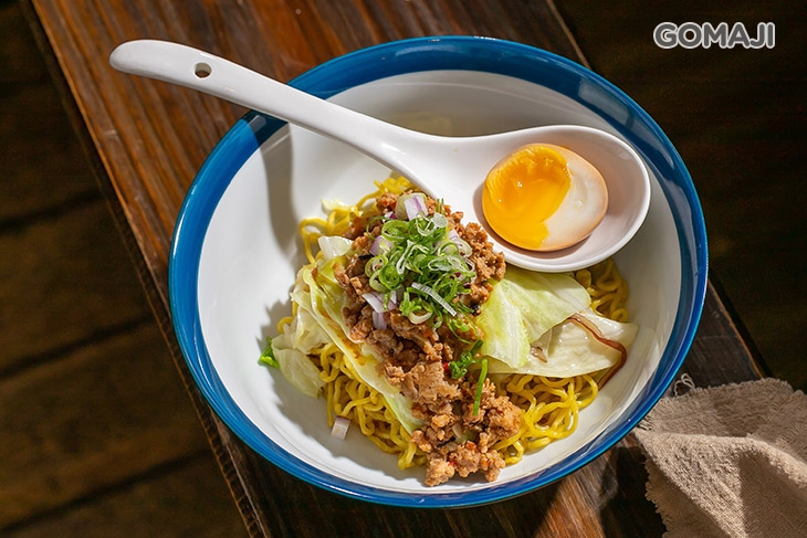 辣眾肉燥捲麵 