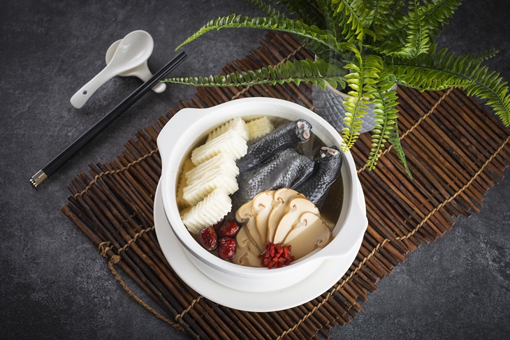 珍菇山藥燉全雞