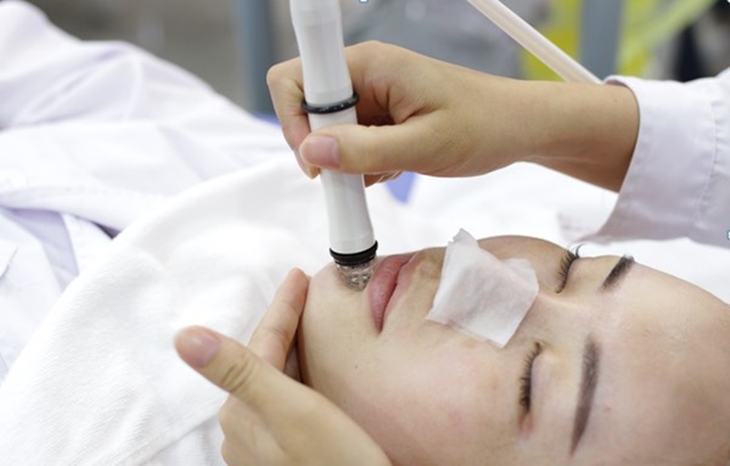 小氣泡注水深層吸淨黑頭清潔