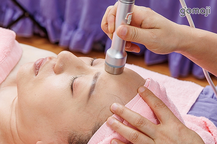 維C透亮精華液導入