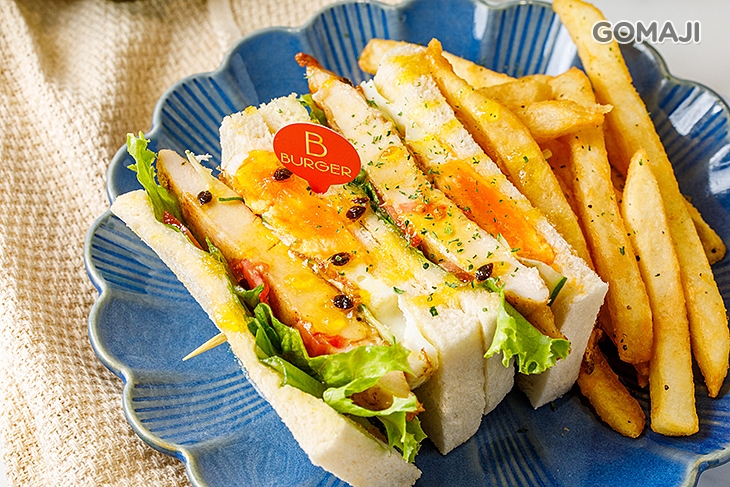 百香蜂蜜黃瓜脆雞吐司