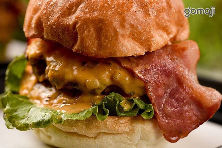 雙層手拍牛肉堡