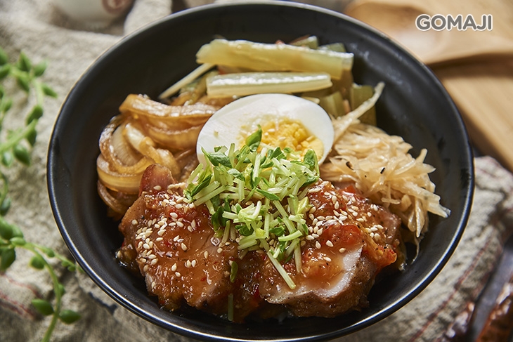  川崎去骨雞腿唐揚丼