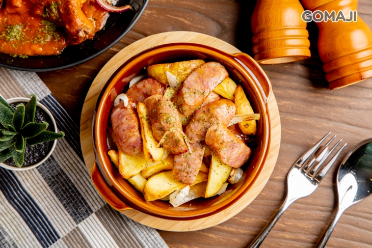 歐式香腸佐香料馬鈴薯