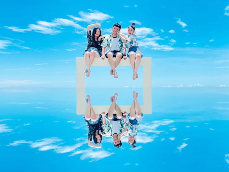 網美天空之鏡拍照