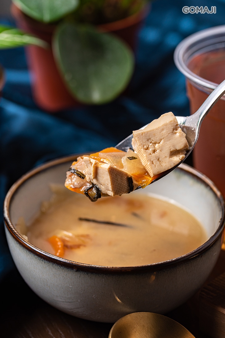 蒲燒烤雞腿套餐＋紅玉紅茶＋主廚甜品＋每日湯品