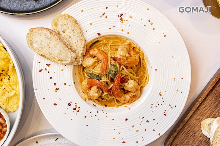 南洋金沙鮮蝦義大利麵