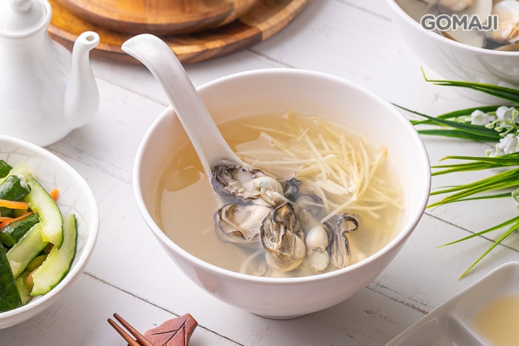 蚵仔雞湯