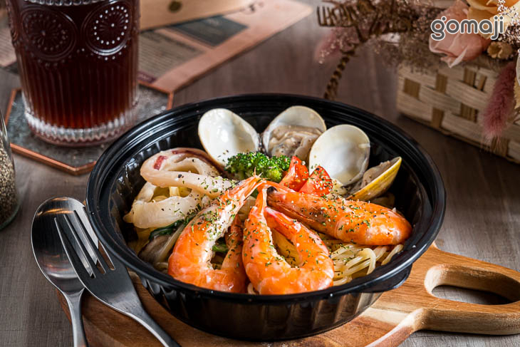 海鮮總匯白醬義大利麵