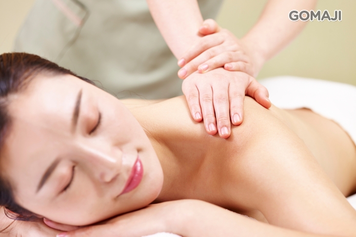 背部精油舒壓按