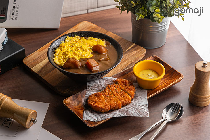 炸豬排歐姆蛋咖喱飯