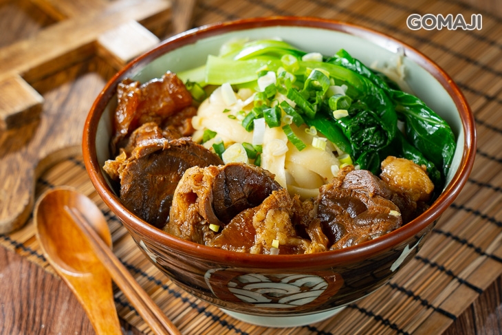 半筋半肉牛肉麵