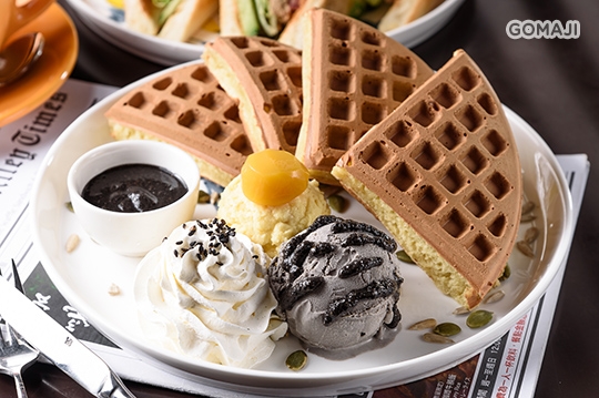 葵瓜子芝麻冰淇淋鬆餅    