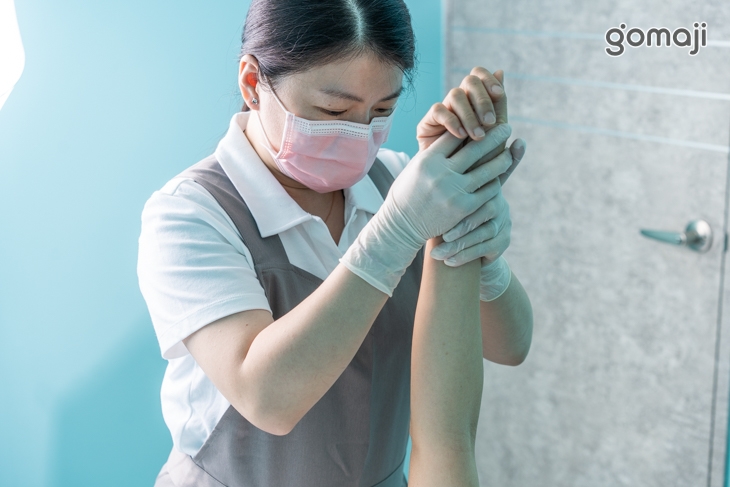 柔軟水滴胸形鬆筋按摩課程