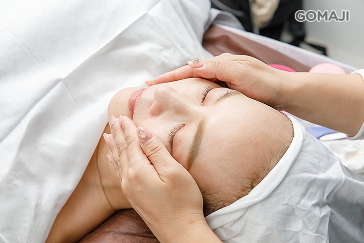 光子科學結合手法臉部拉提按摩