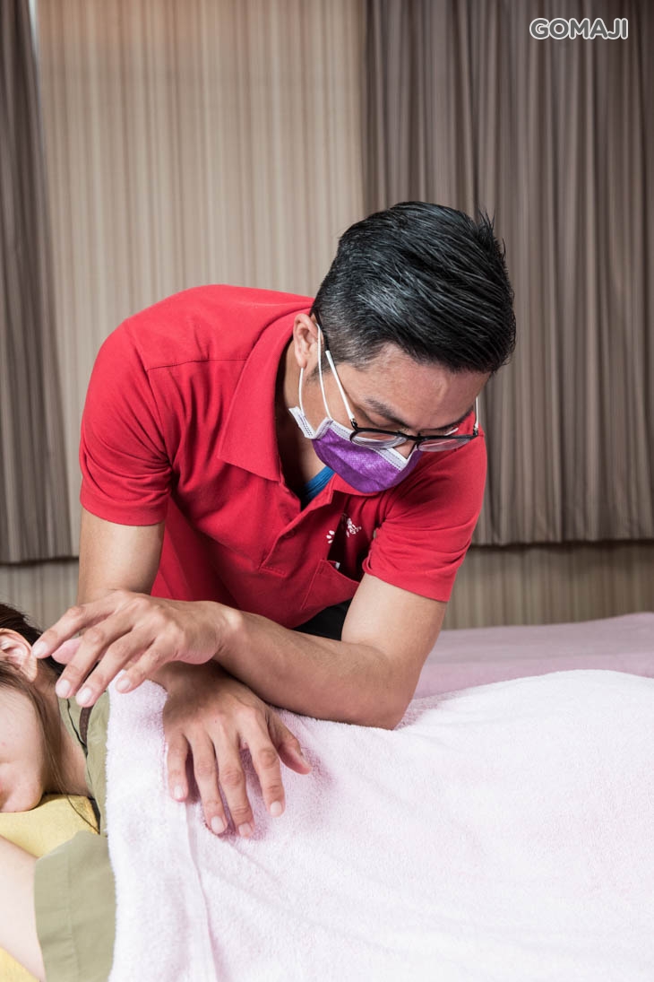 中式全身深層舒壓按摩