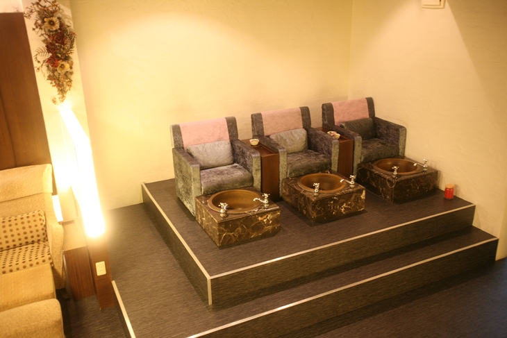 泡腳抓腳足體健康會館