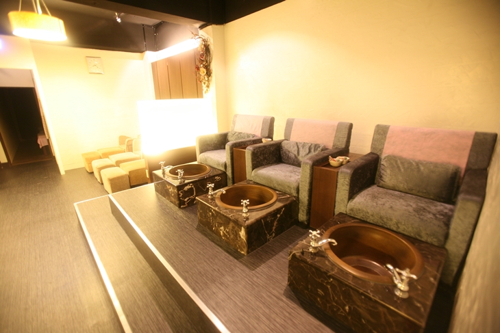 泡腳抓腳足體健康會館