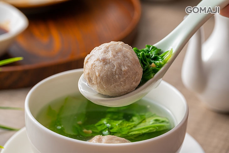 青菜貢丸湯