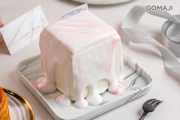 草莓粒粒豆腐岩