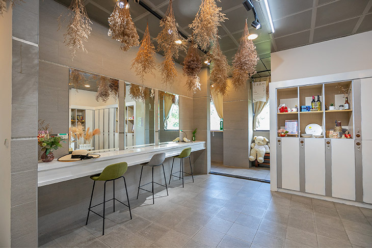 雲朵森林x泳池咖啡