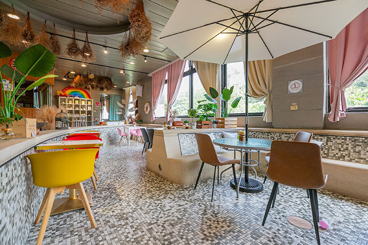 雲朵森林x泳池咖啡