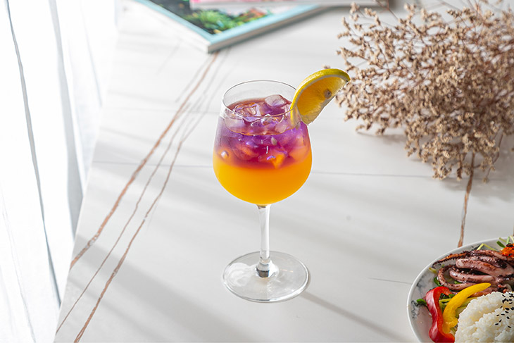 蝶豆花柳橙冰茶