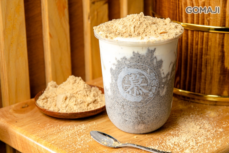 黑芝芝麵茶鮮奶霜