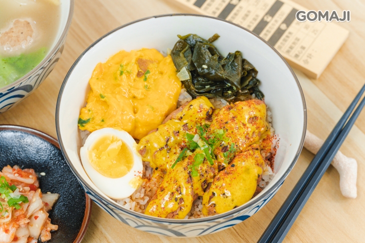 黃金沙爹丼