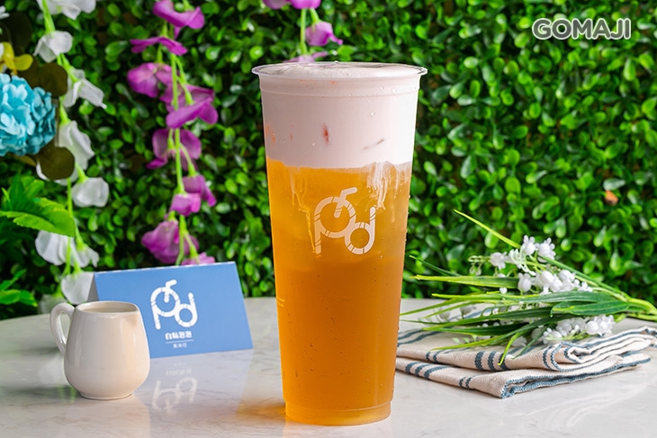 草莓泡泡奶蓋綠