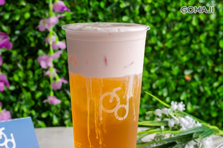 草莓泡泡奶蓋綠