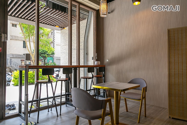 夏沐足湯養生館