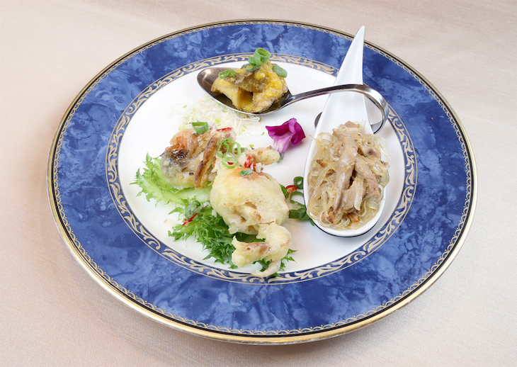 迎賓風味集一份(內含椒鹽軟殼蟹、胡麻醬鴨絲寬粉、流沙杏鮑菇) 