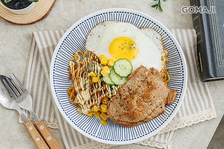 里肌肉排日式炒麵